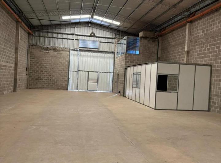 Local comercial · 610m²