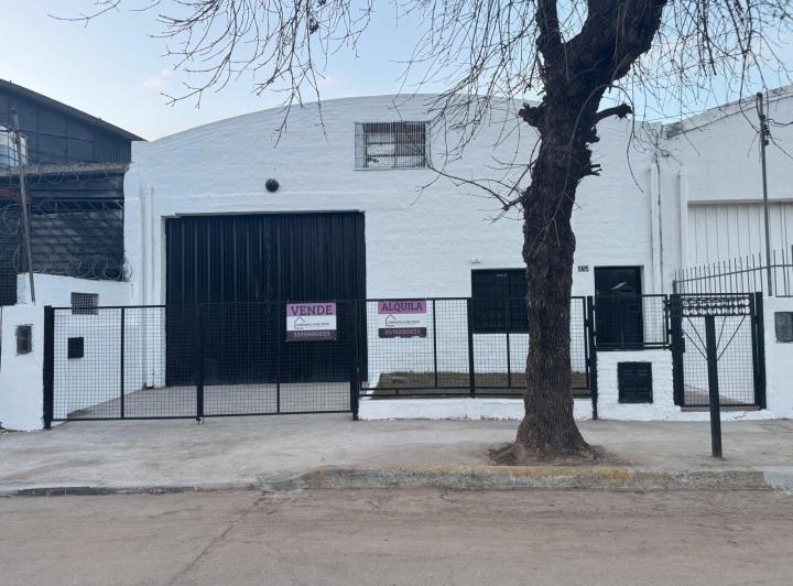 Bodega-Galpón · 217m² · 2 Ambientes