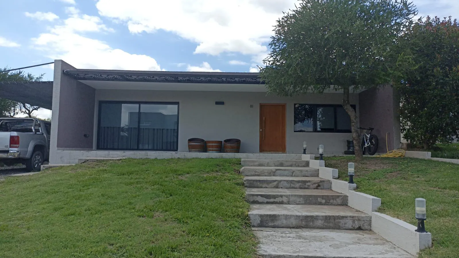 Venta casa 3 d con pileta en Las Cañitas  Barrio Privado - Malagueño