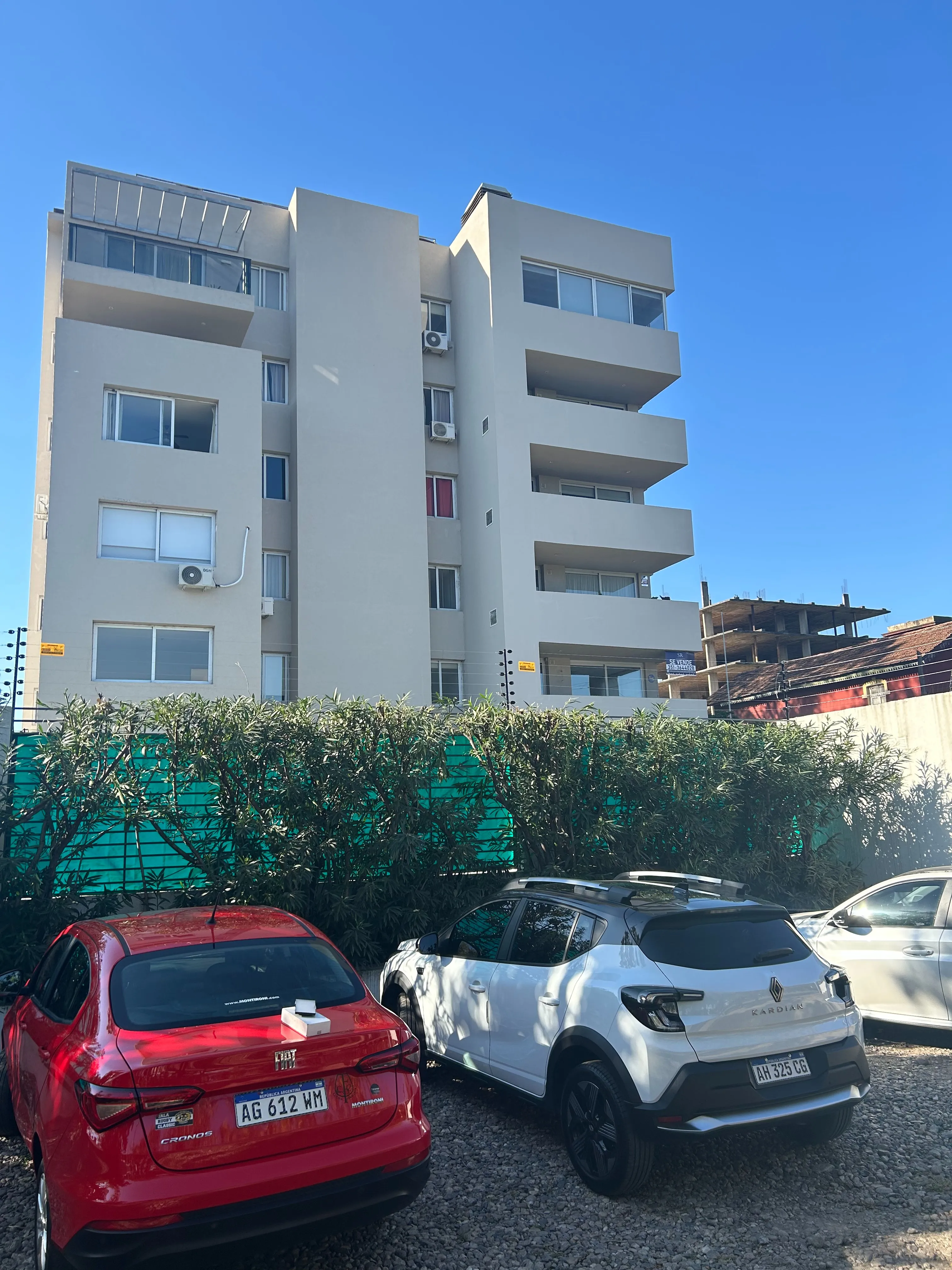 B° LAS ROSAS, DOS DORM., COCHERA, BAULERA,  BALCON. PILETA