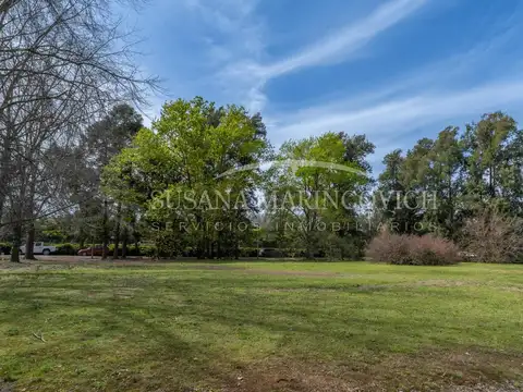 Lote en centauros polo club