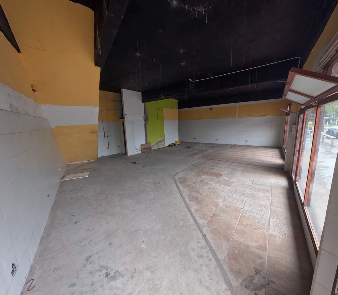 Alquiler local comercial Sobre varetto SDP (UNICO)