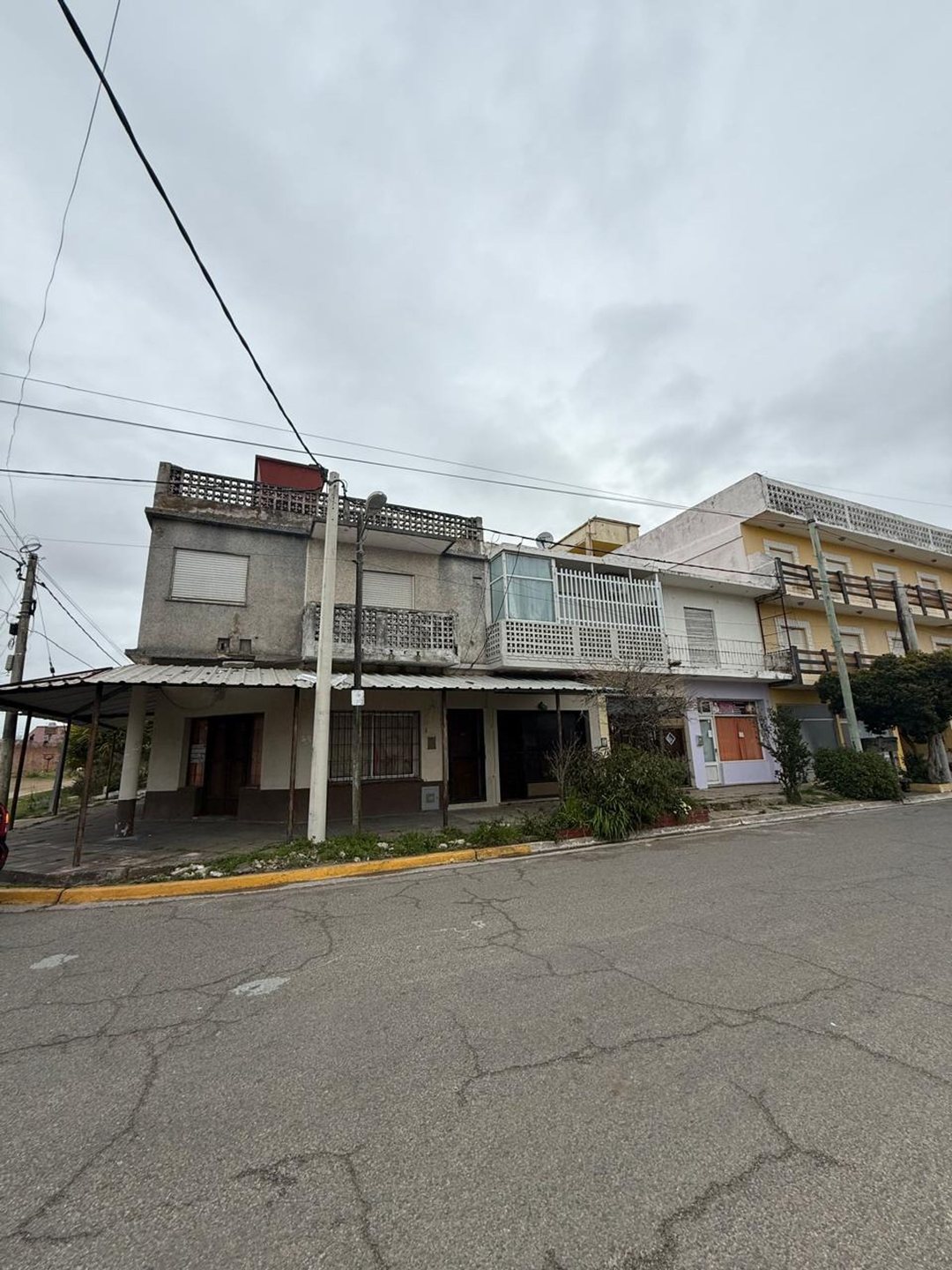 Venta amplio Monoambiente c/ balcón en Las Toninas