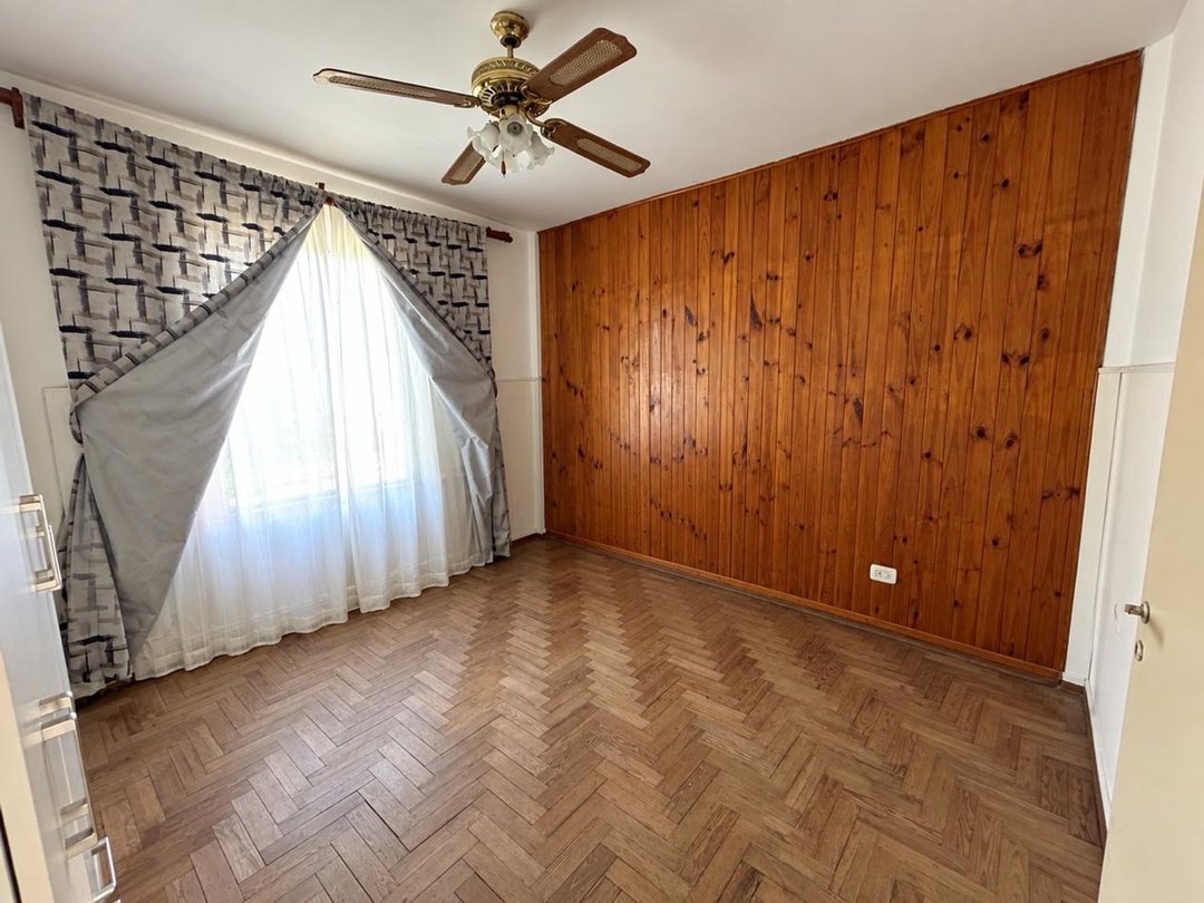 VENTA CASA 3 AMBIENTES EN BURZACO