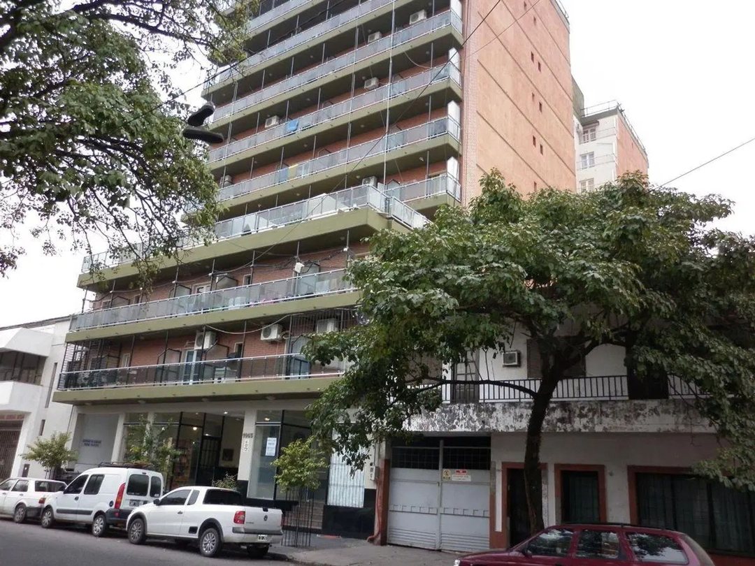 VENTA DEPTO 1 DORMITORIO - ZONA PLAZA ALBERDI