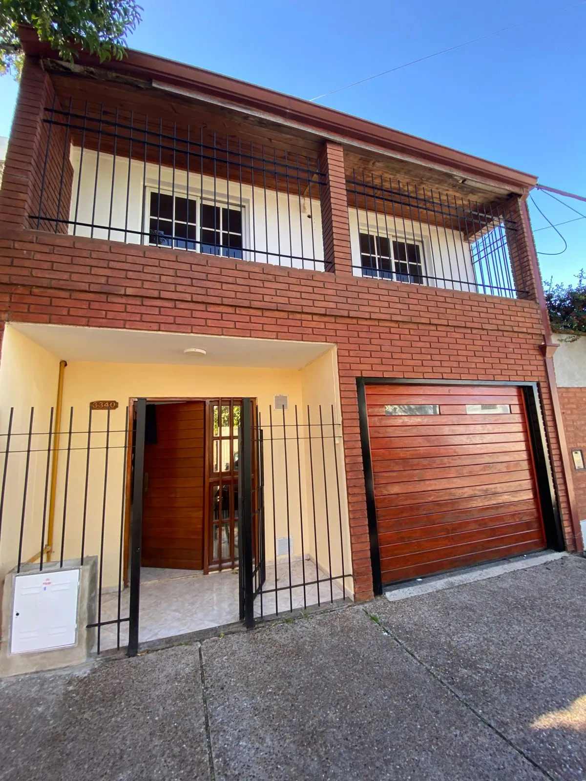 DÚPLEX EN ALQUILER | B° LOS PLÁTANOS | 3 DORMITORIOS | 2 BAÑOS | COCHERA Amplios ambientes, excelente ubicación y listo para ingresar.