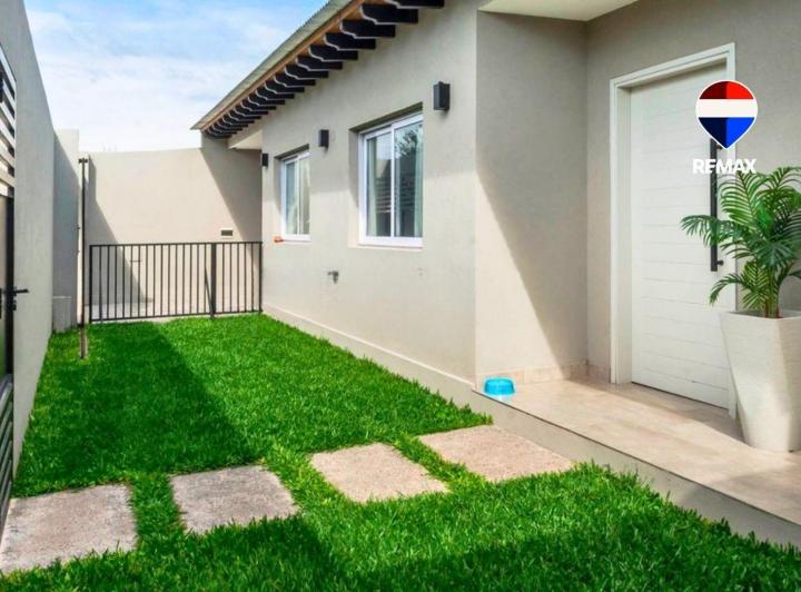 Casa · 380m² · 5 Ambientes · 1 Cochera