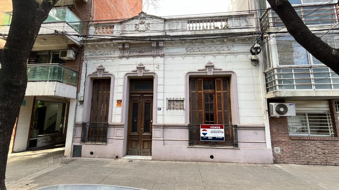 VENTA CASA 183m² - A REFACCIONAR - USO MIXTO