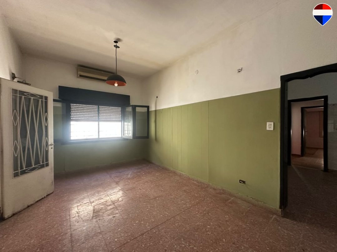VENTA CASA MONTE CHINGOLO PILETA COCHERA