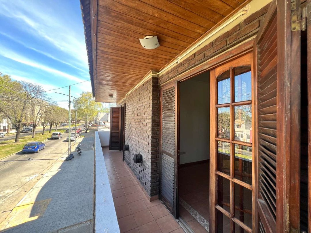 SEMIPISO EN VENTA LA PLATA 2 DORMITORIOS