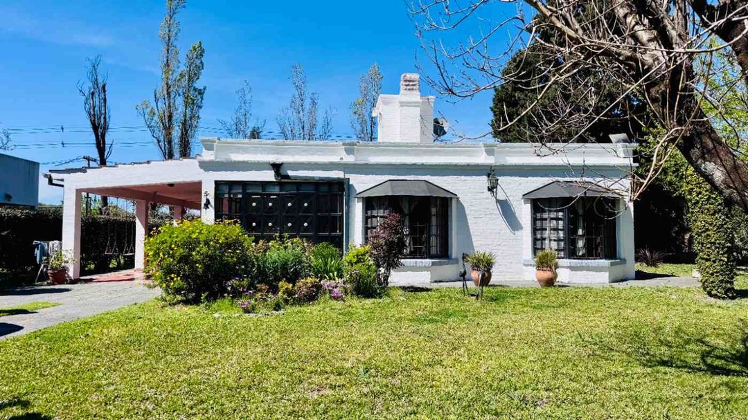 CASA EN VENTA EN MATHEU, SANTA MARIA COUNTRY CLUB
