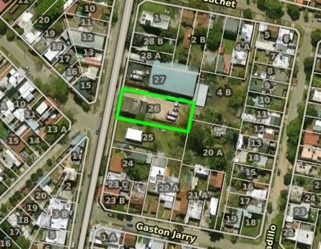 Venta de Galpon Terreno Ituzaingo