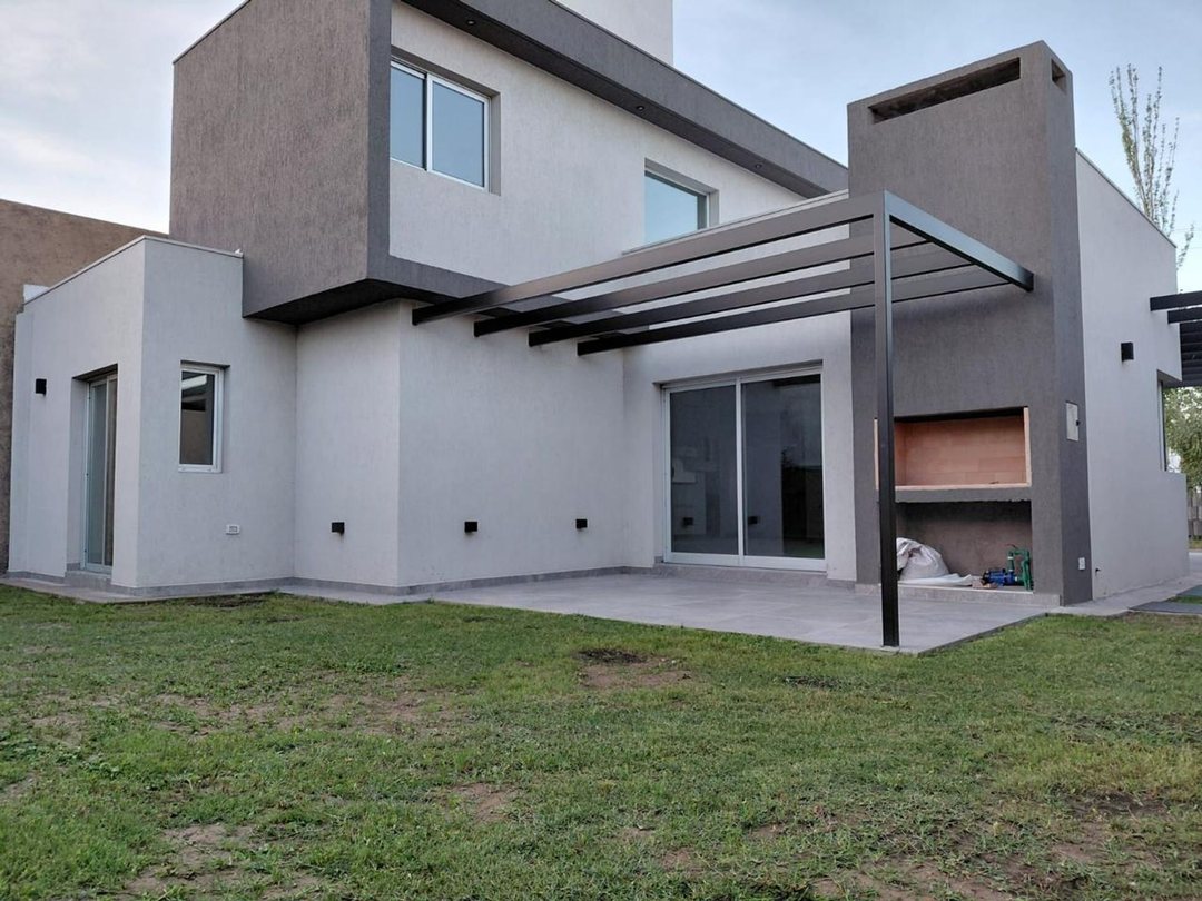 VENTA CASA A ESTRENAR, CIRO DE VIEYTES, MAIPU, MZA