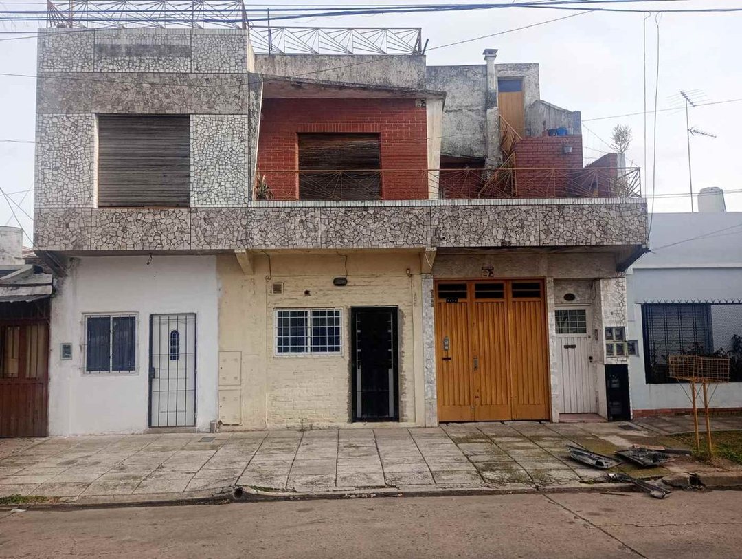 VENTA PH SAN JUSTO UNLAM 2 AMB PERMUTA