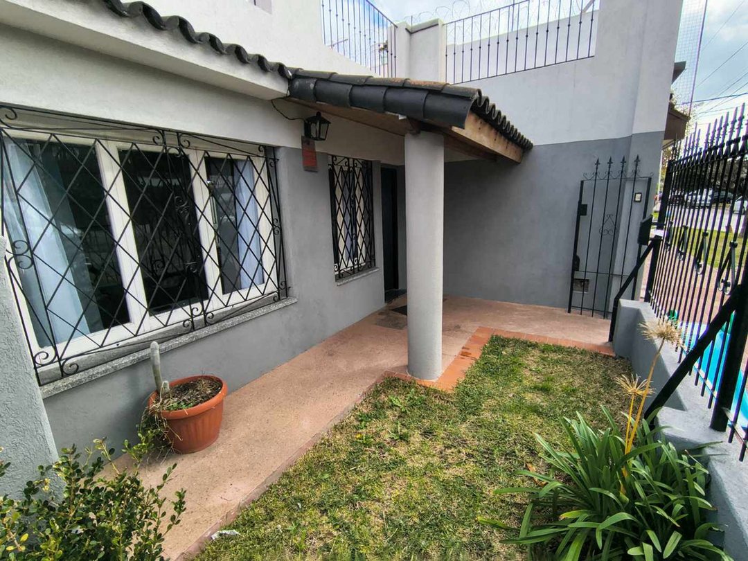 Venta de Casa 4 ambientes en Ramos Mejia
