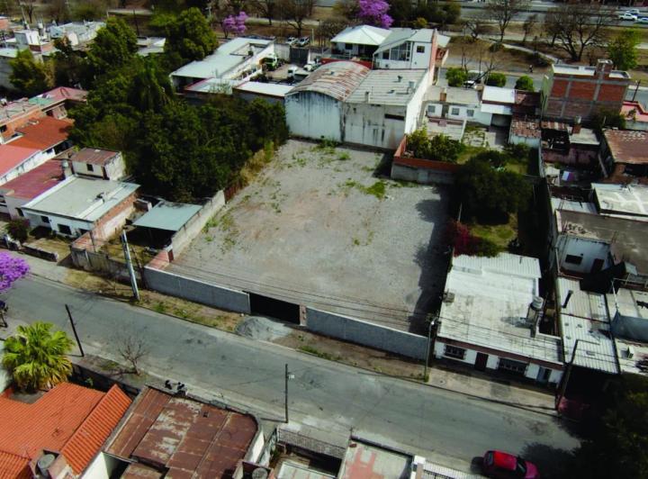 Terreno · 1100m²