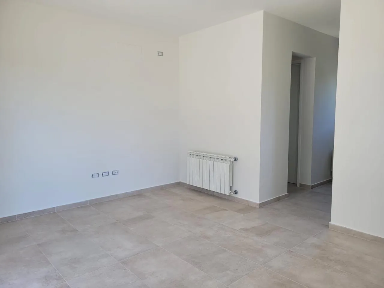 Elegancia, barrio privado exclusivo y encima AMOBLADA