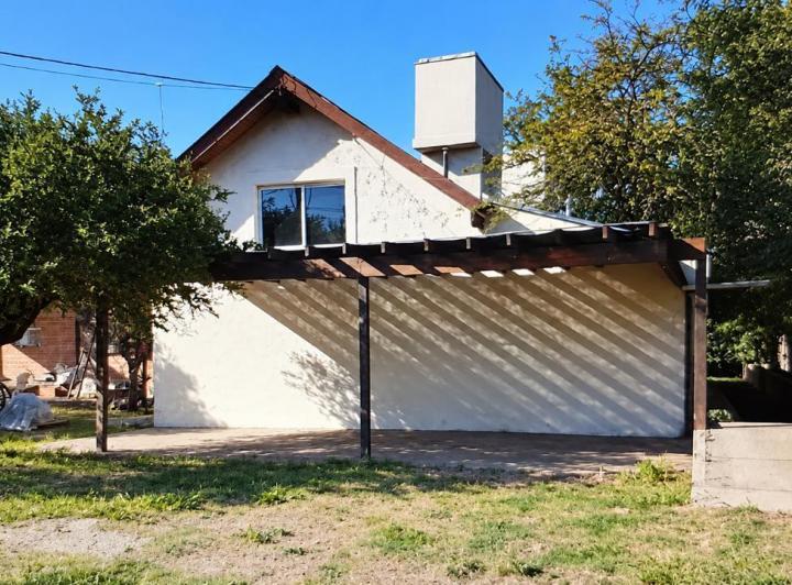 Casa · 253m² · 4 Cocheras