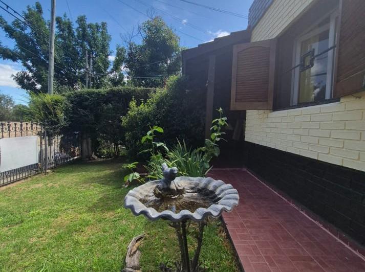 Casa · 90m² · 5 Ambientes · 1 Cochera
