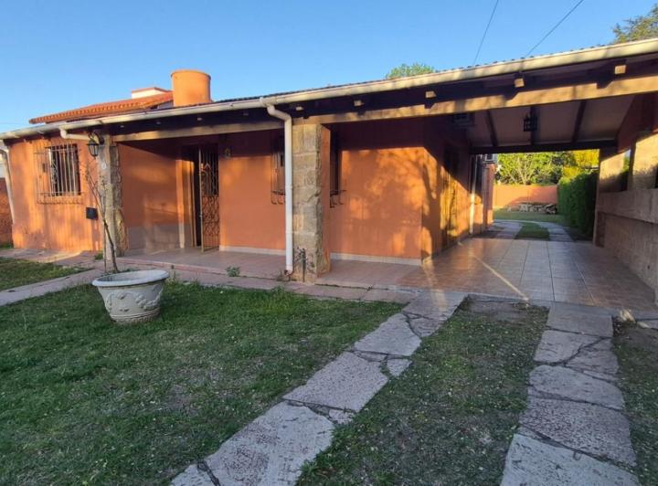 Casa · 170m² · 7 Ambientes · 2 Cocheras