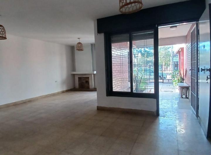 Casa · 188m² · 7 Ambientes · 1 Cochera