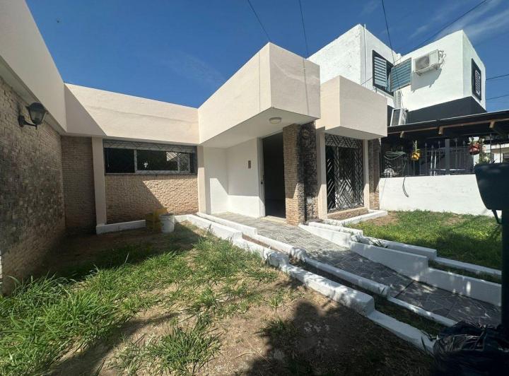 Casa · 144m² · 6 Ambientes · 1 Cochera