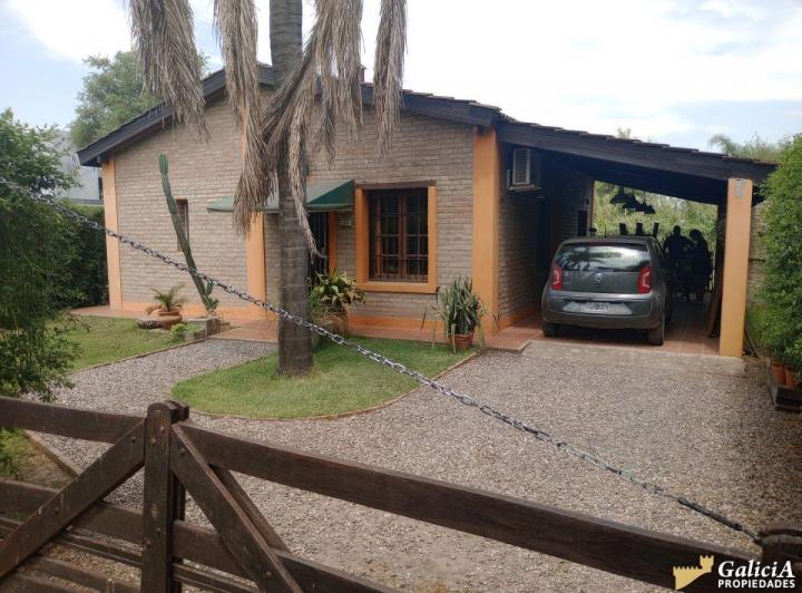 Casa · 100m² · 4 Ambientes · 2 Cocheras
