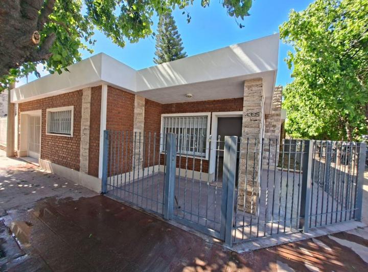 Casa · 187m² · 4 Ambientes · 1 Cochera