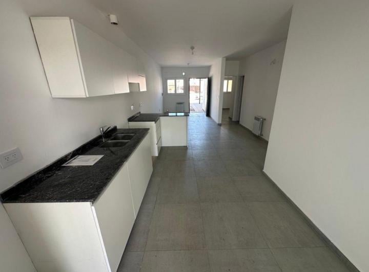 Casa · 90m² · 3 Ambientes · 1 Cochera