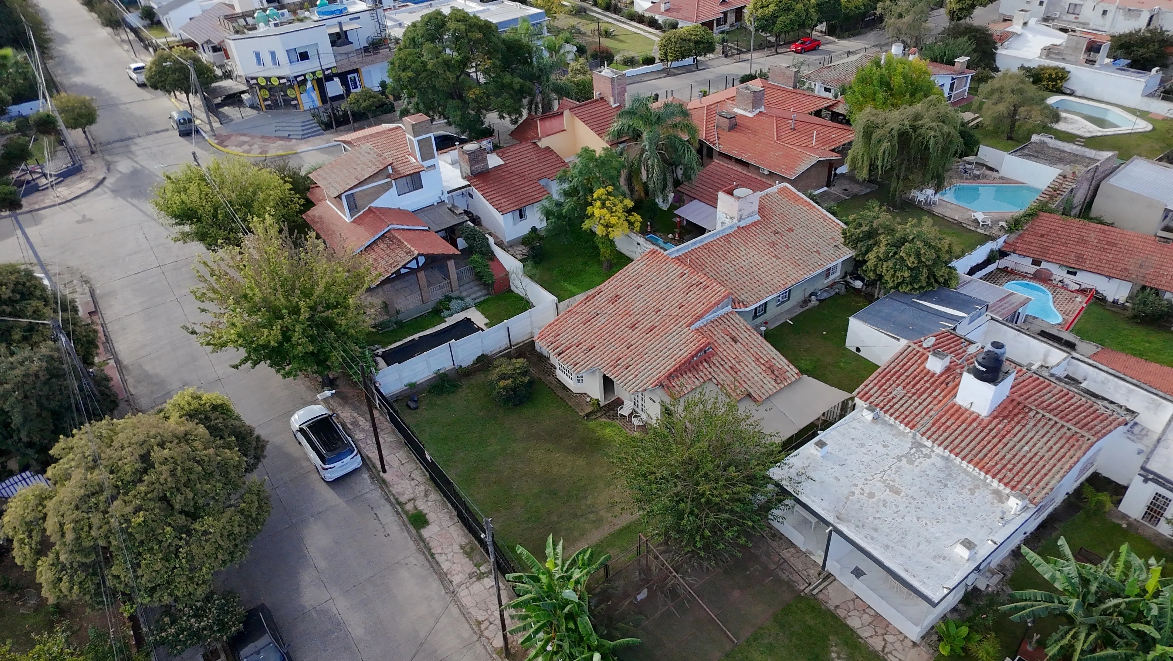 CERCA DEL CENTRO LOS MANANTIALES