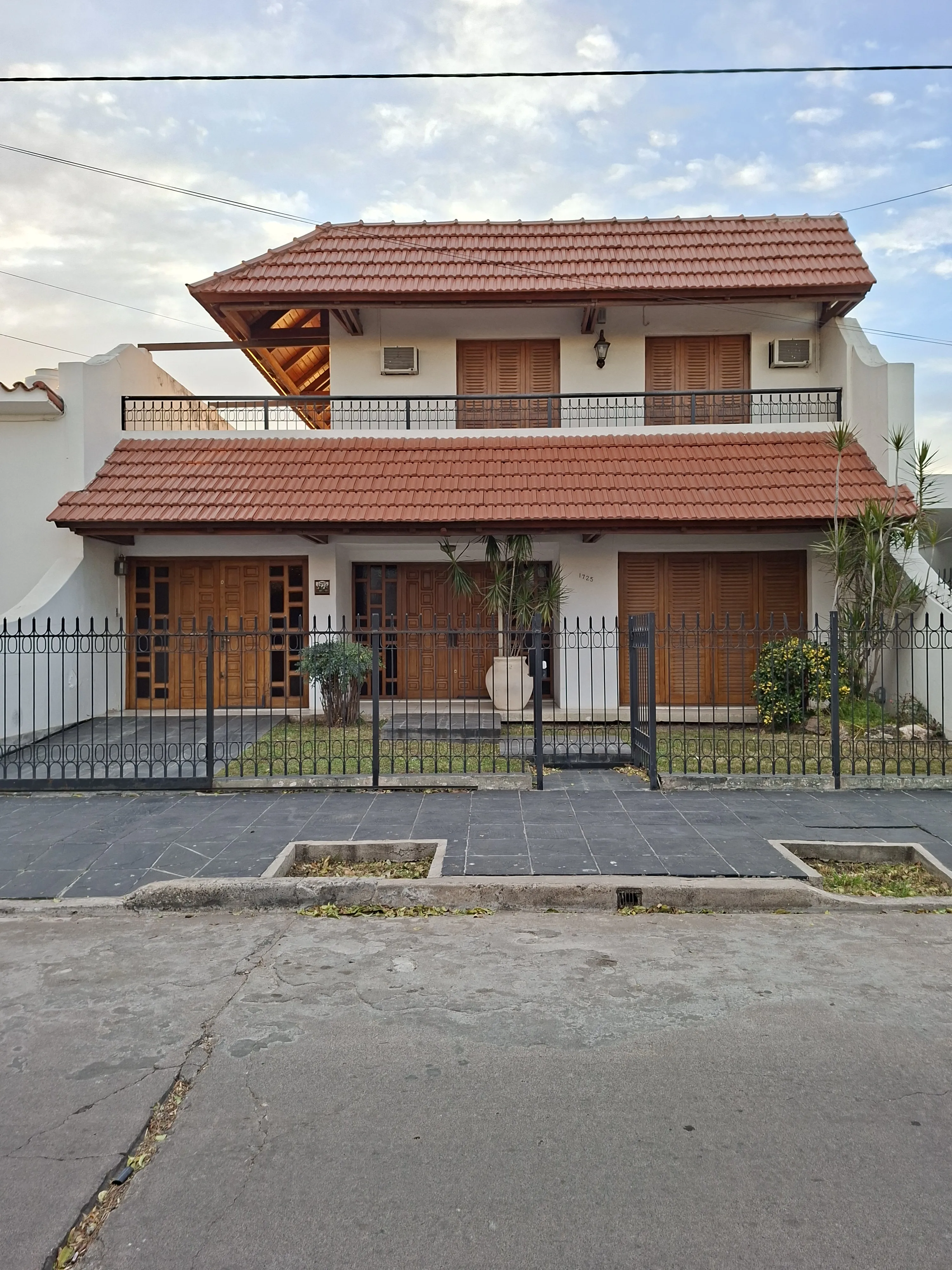 Casa en Venta  B° Los Naranjo - 4 dormitorios