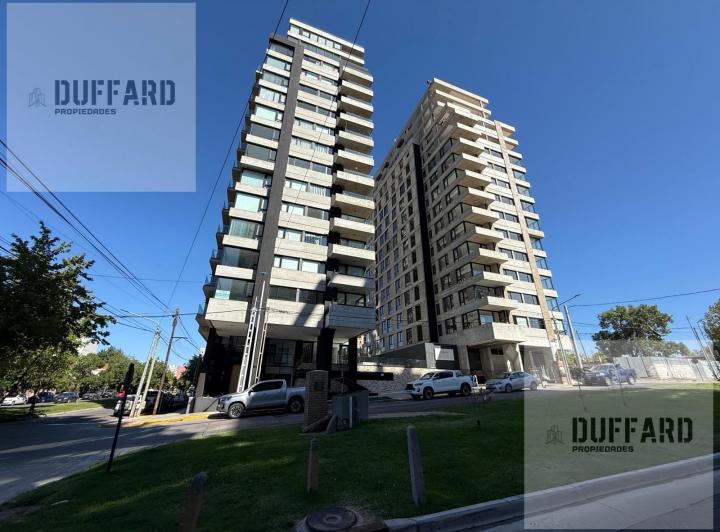 Departamento · 240m² · 5 Ambientes · 2 Cocheras