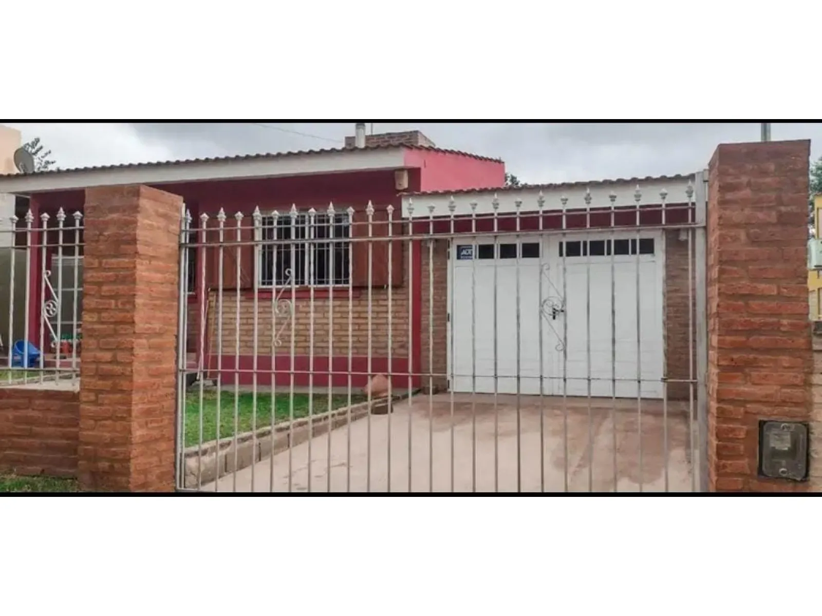Casa 2 Dormitorios con Piscina y Quincho - Villa Santa Cruz del Lago