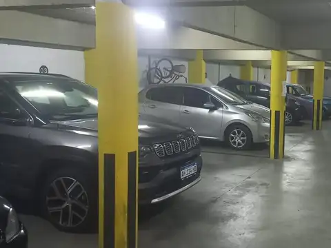 Cochera en Venta en Alberdi, Rosario
