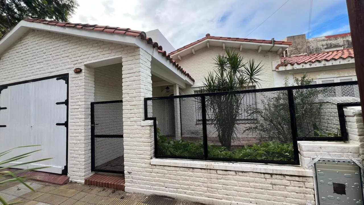 Venta Casa 4 dormitorios B Alto Alberdi