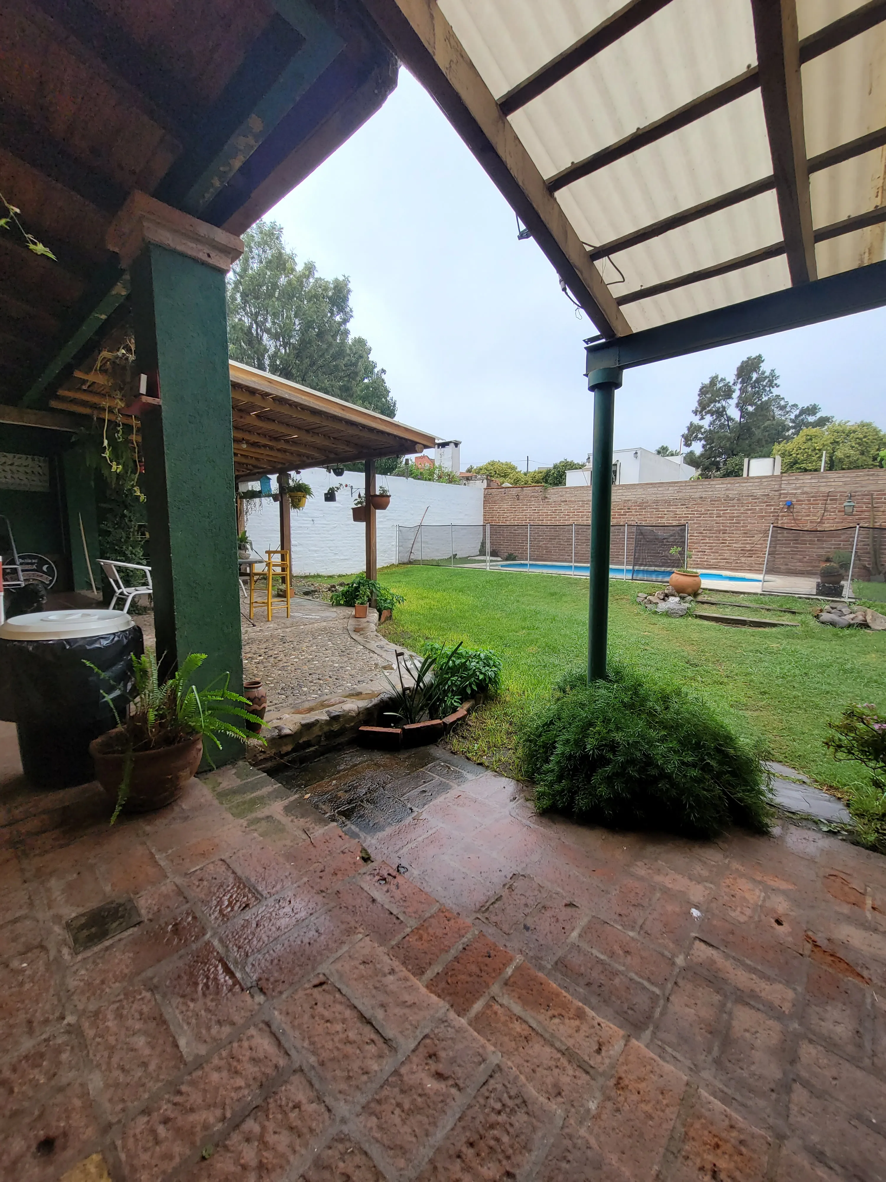 En Venta! B° Poeta Lugones, Hermosa Casa C/pileta