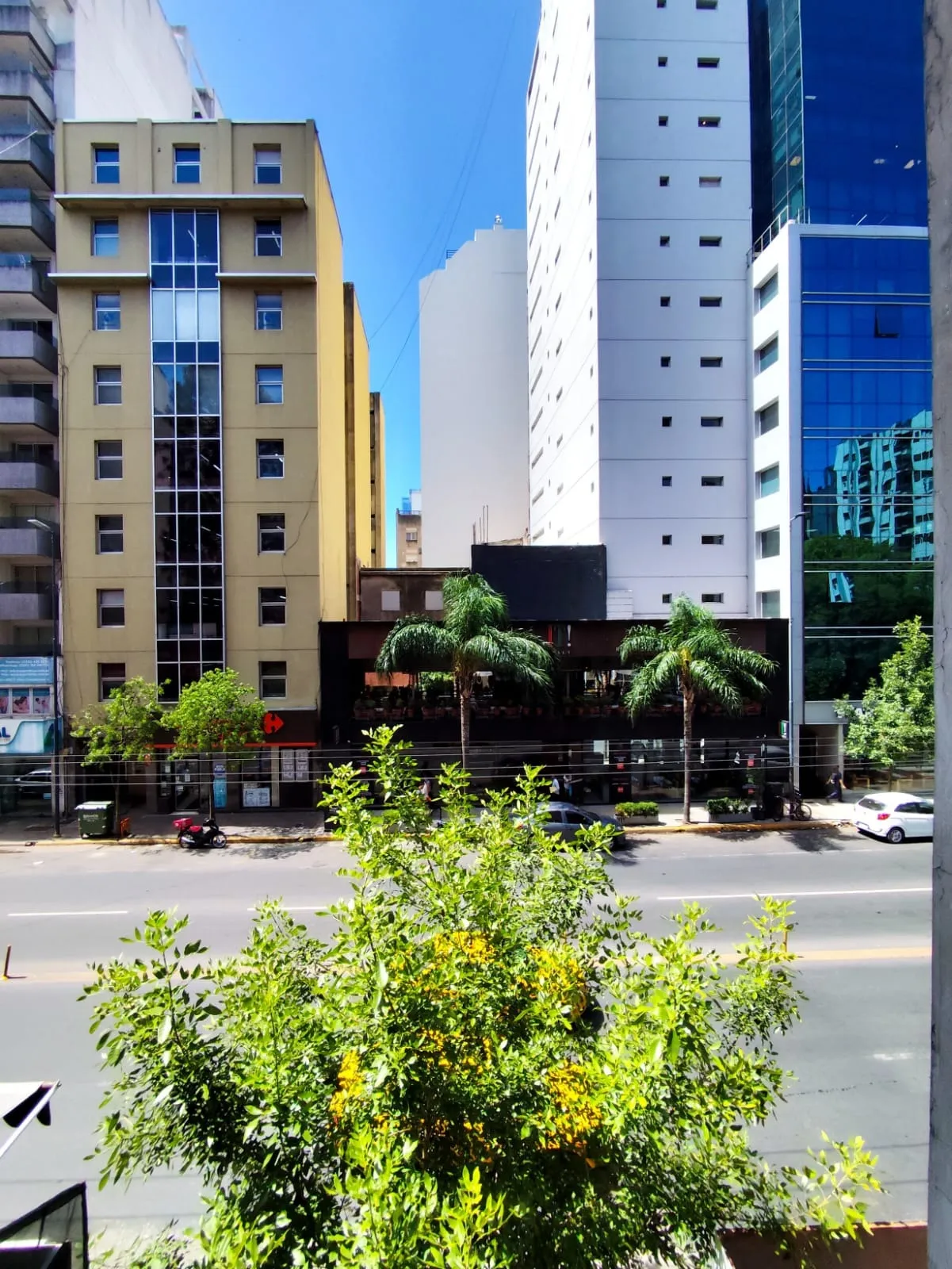 Un Dormitorio Av Colon