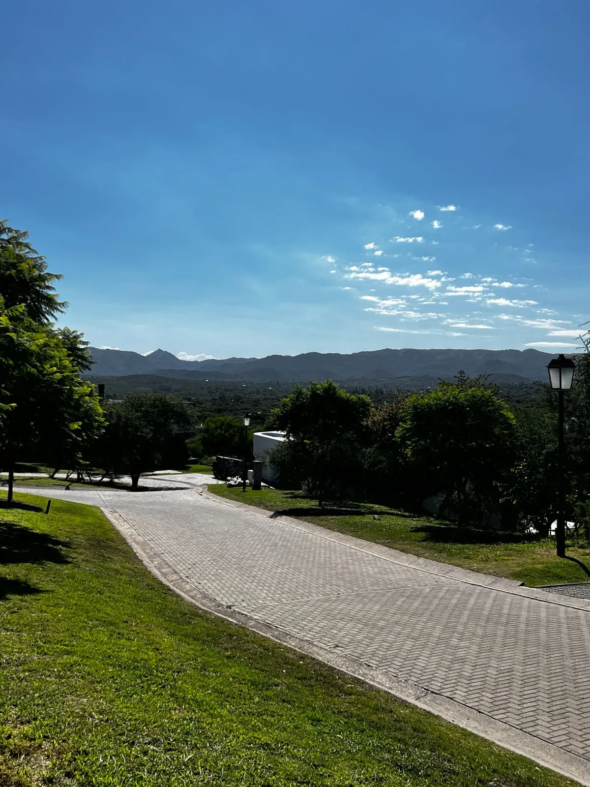 LOTE A LA VENTA EN EL TERRON - MENDIOLAZA