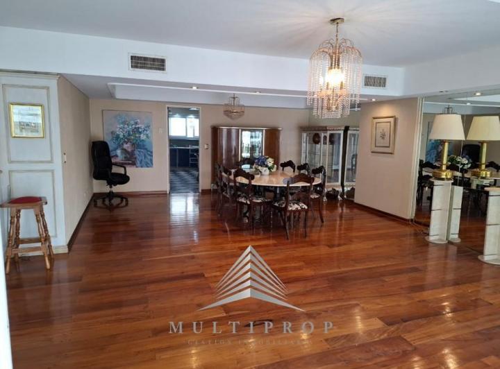 Departamento · 240m² · 6 Ambientes · 2 Cocheras