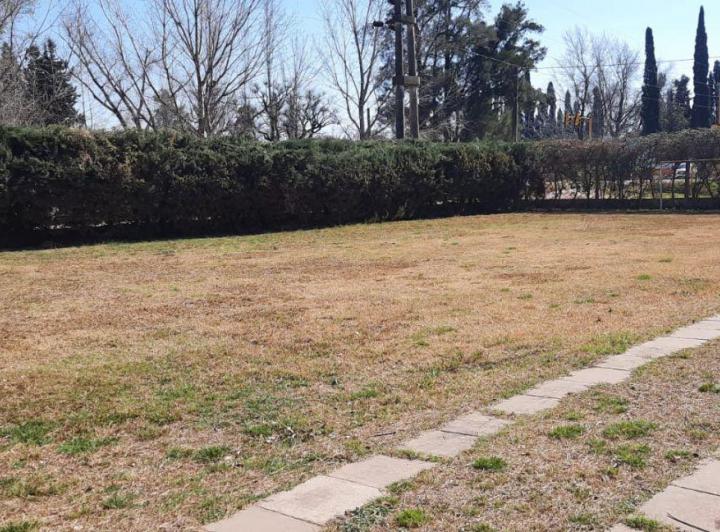 Terreno · 847m²