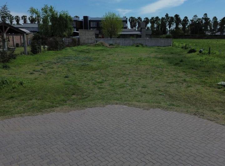 Terreno · 800m²