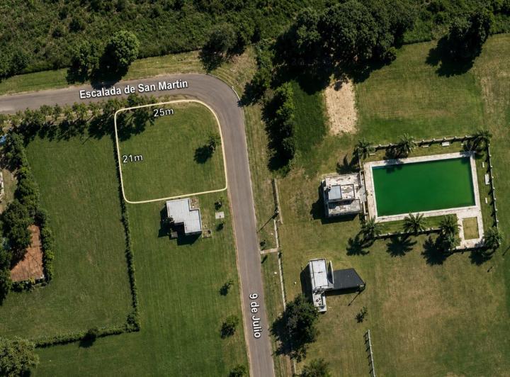 Terreno · 525m²