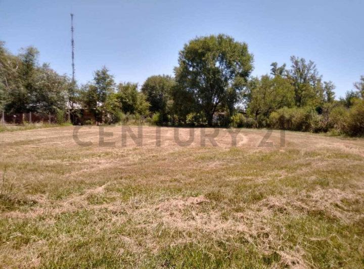 Terreno · 1200m²