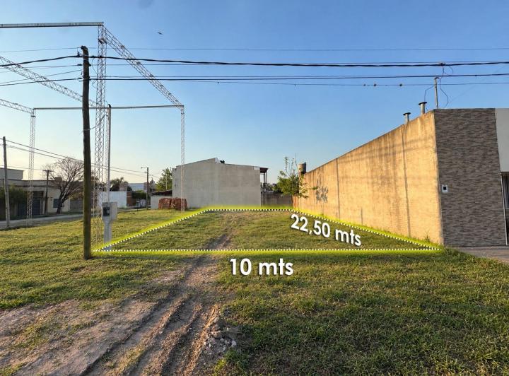 Terreno · 225m²