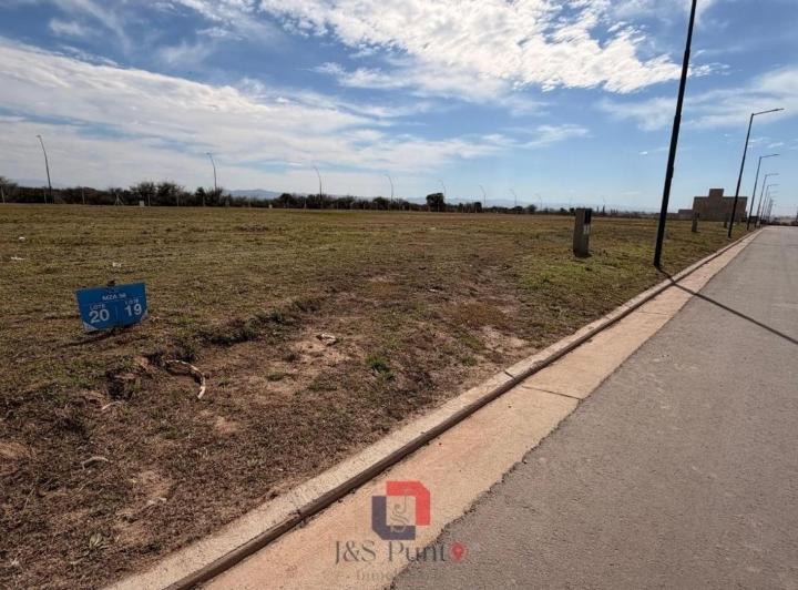 Terreno · 300m²