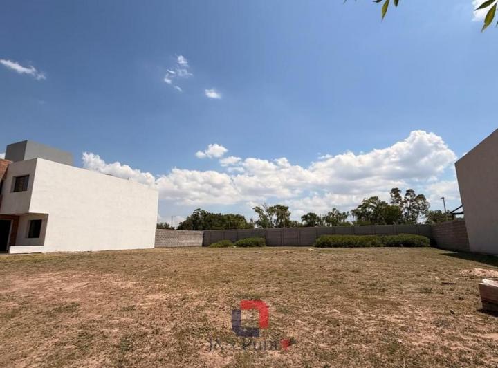 Terreno · 360m²