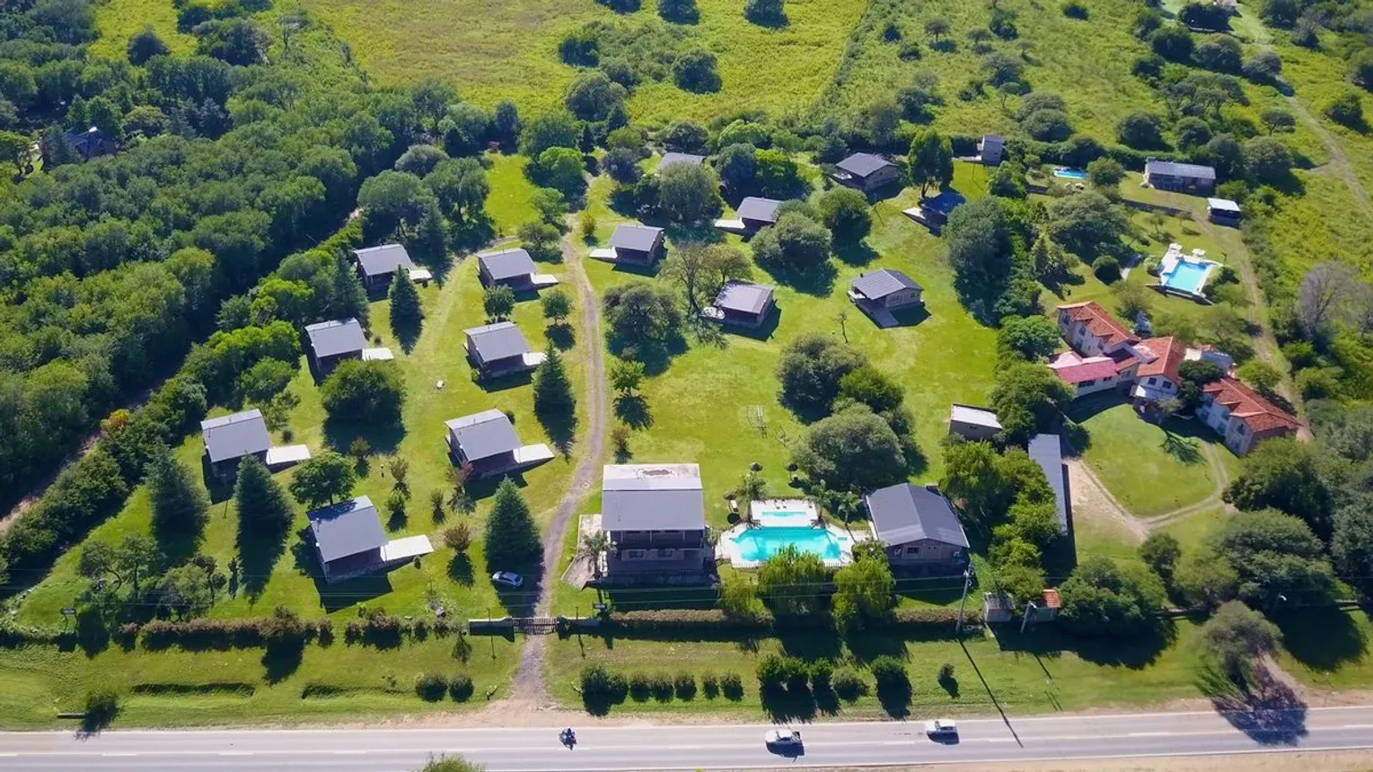 COMPLEJO DE CABAÑAS EN VENTA "CERROS DE BELGRANO" VILLA GRAL BELGRANO