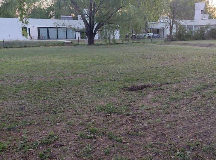 Terreno · 815m² · 1 Ambiente
