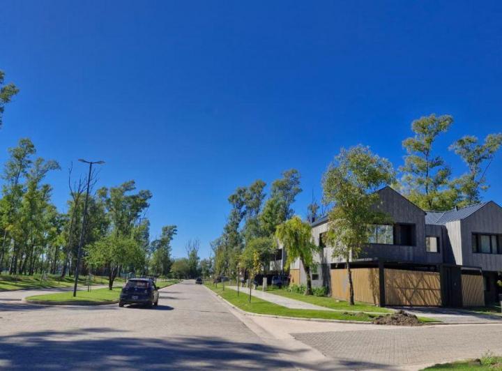 Terreno · 380m²