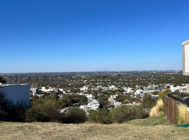 Terreno · 1100m²